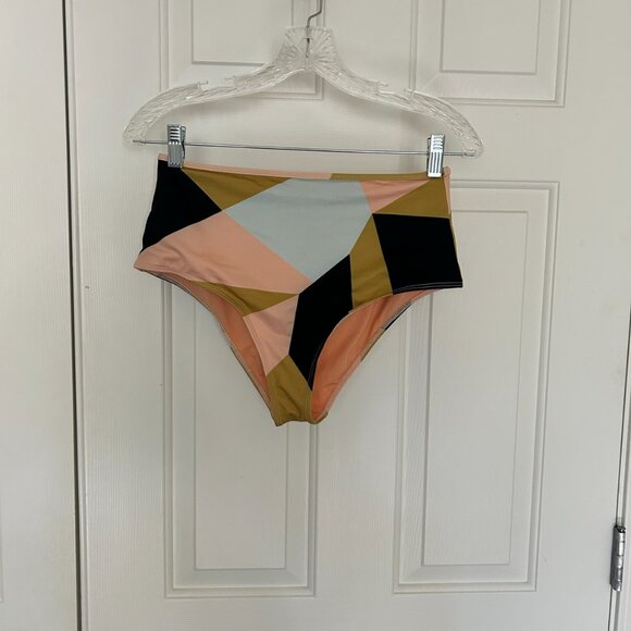 Colorful Geometric Women's Bikini Set - Picture 3 of 5